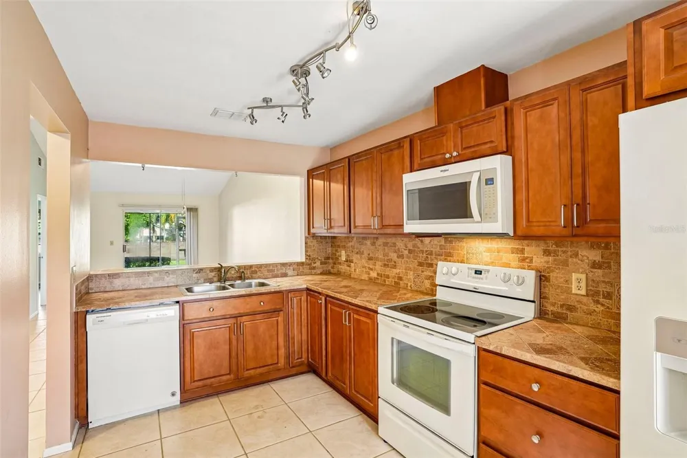 170 HILL STREET Casselberry, FL 32707