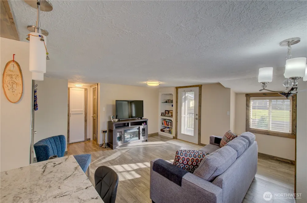1213 269th Place Ocean Park, WA 98640
