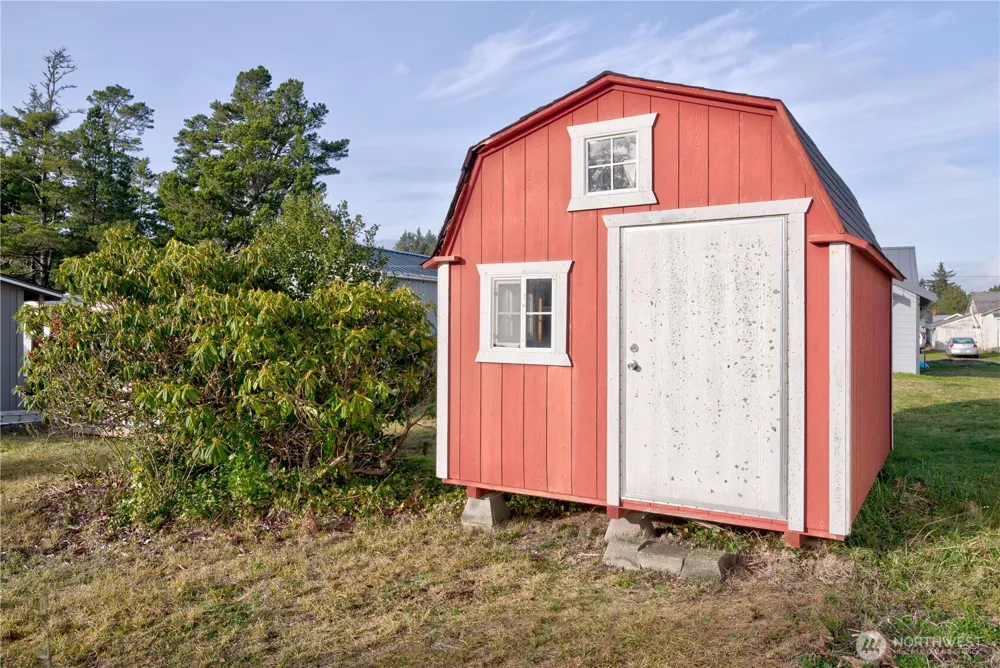 1213 269th Place Ocean Park, WA 98640