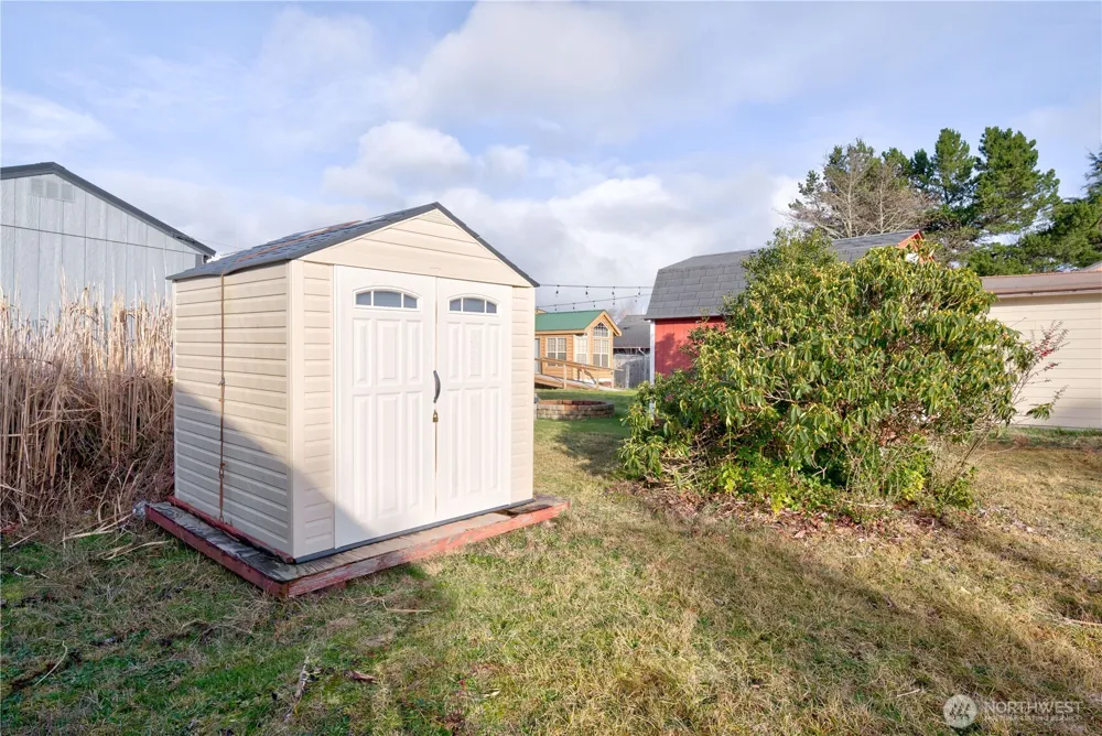 1213 269th Place Ocean Park, WA 98640
