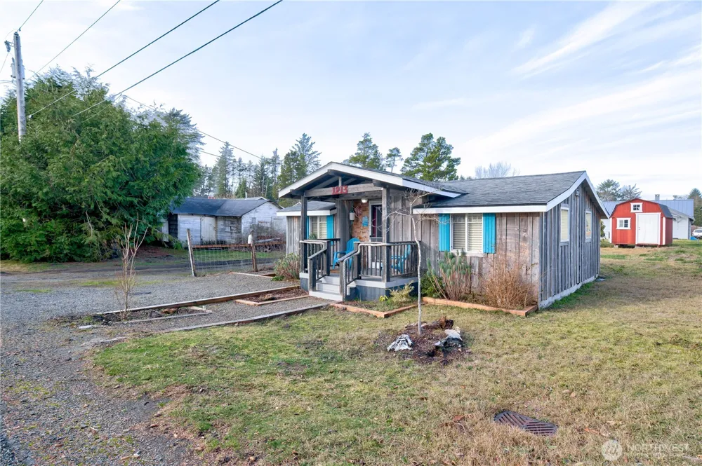 1213 269th Place Ocean Park, WA 98640