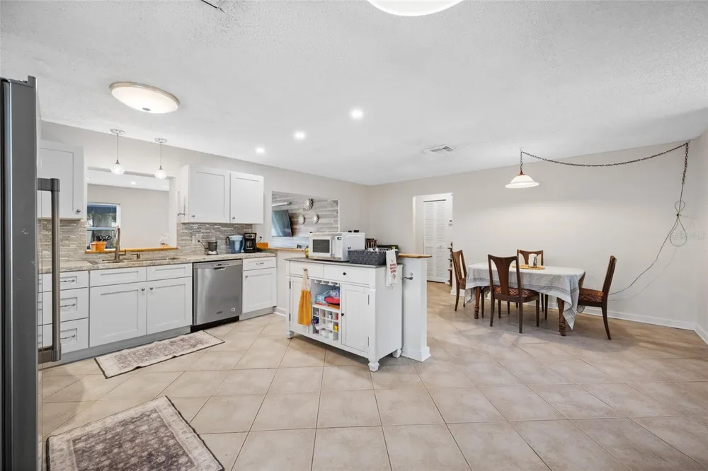 7128 64TH WAY Pinellas Park, FL 33781
