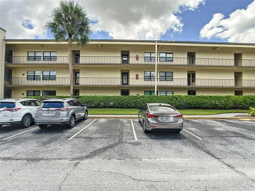 14130 ROSEMARY LANE #3215 Largo, FL 33774