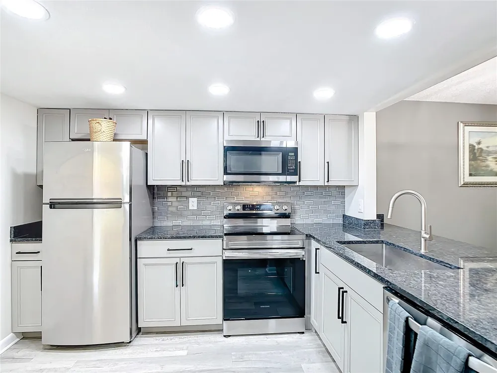 14130 ROSEMARY LANE #3215 Largo, FL 33774