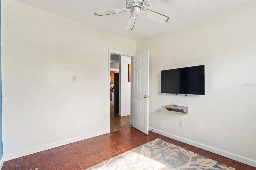 9374 84TH STREET Seminole, FL 33777