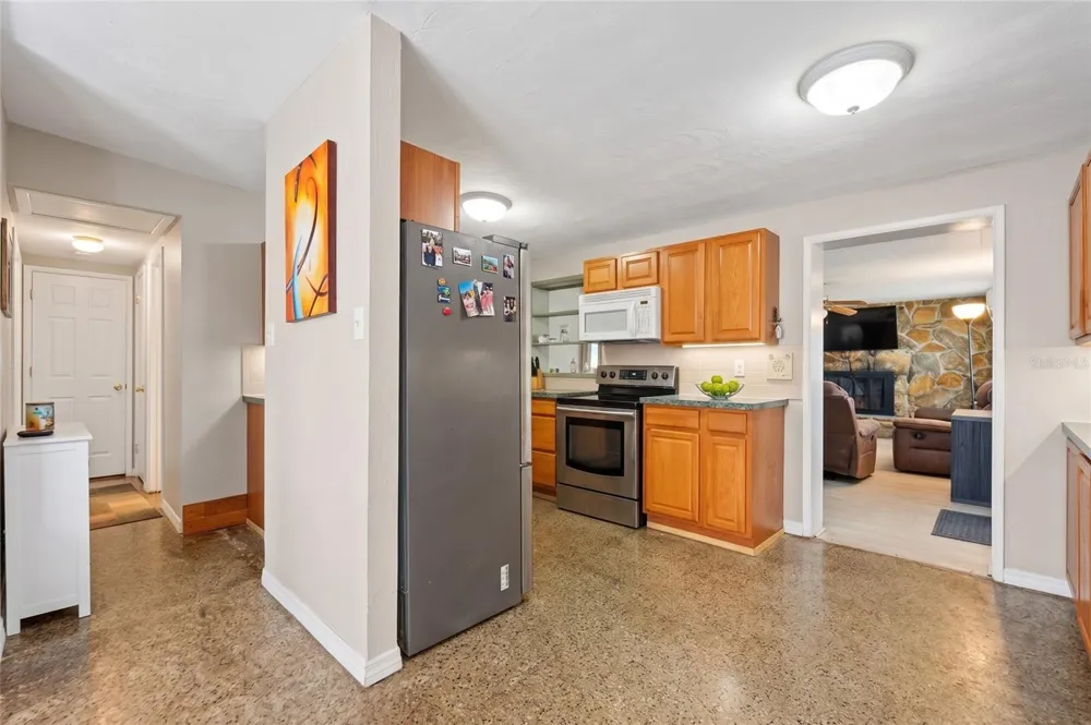9374 84TH STREET Seminole, FL 33777
