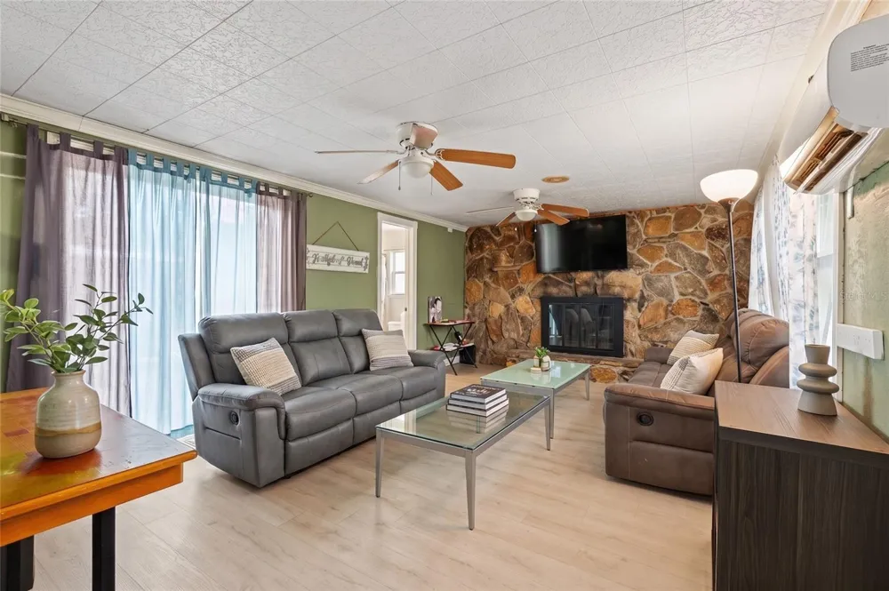 9374 84TH STREET Seminole, FL 33777