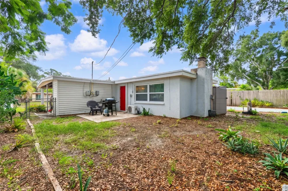 9374 84TH STREET Seminole, FL 33777
