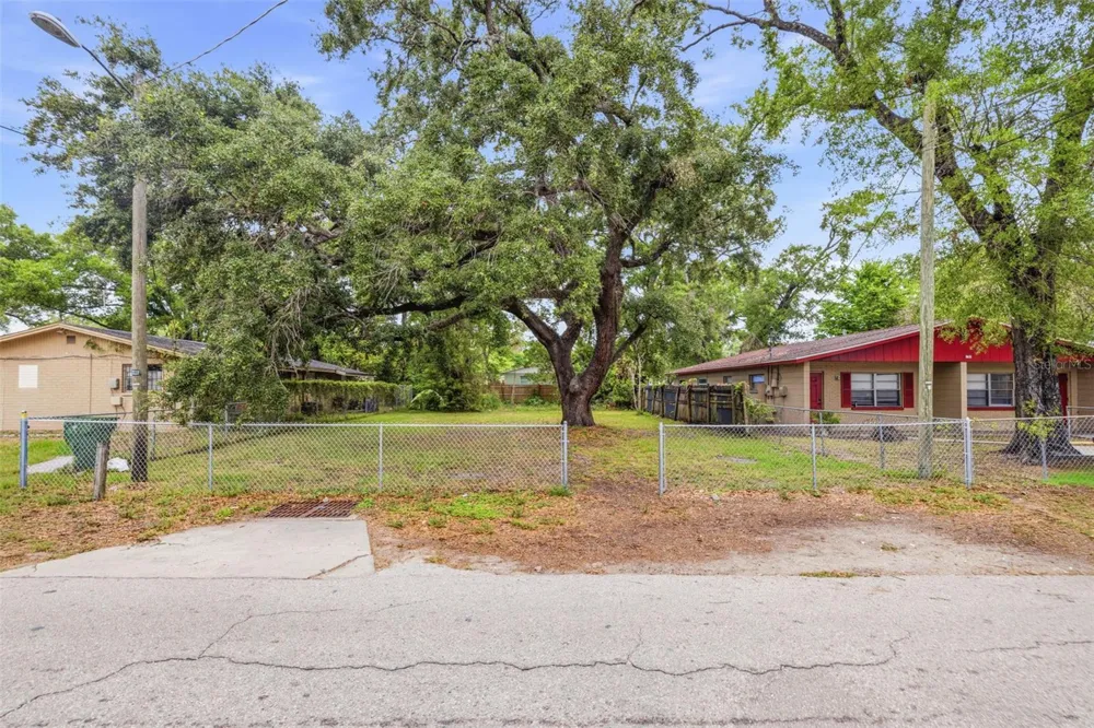 1706 E IDELL STREET Tampa, FL 33604