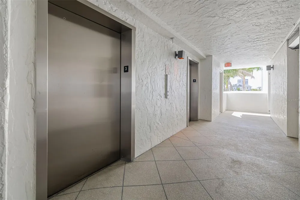 19 WHISPERING SANDS DRIVE #201 Sarasota, FL 34242
