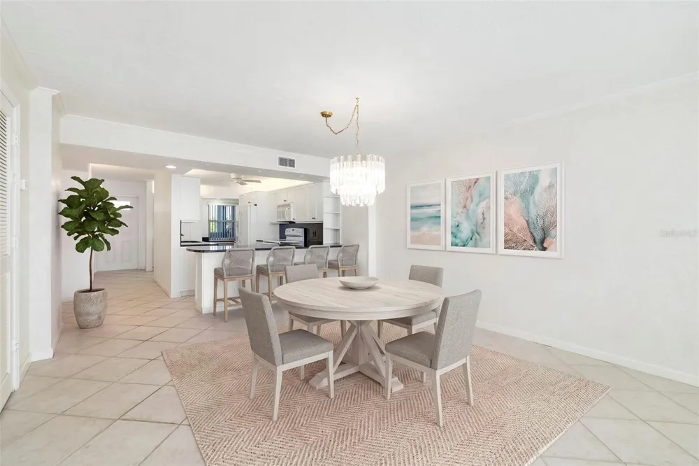 19 WHISPERING SANDS DRIVE #201 Sarasota, FL 34242