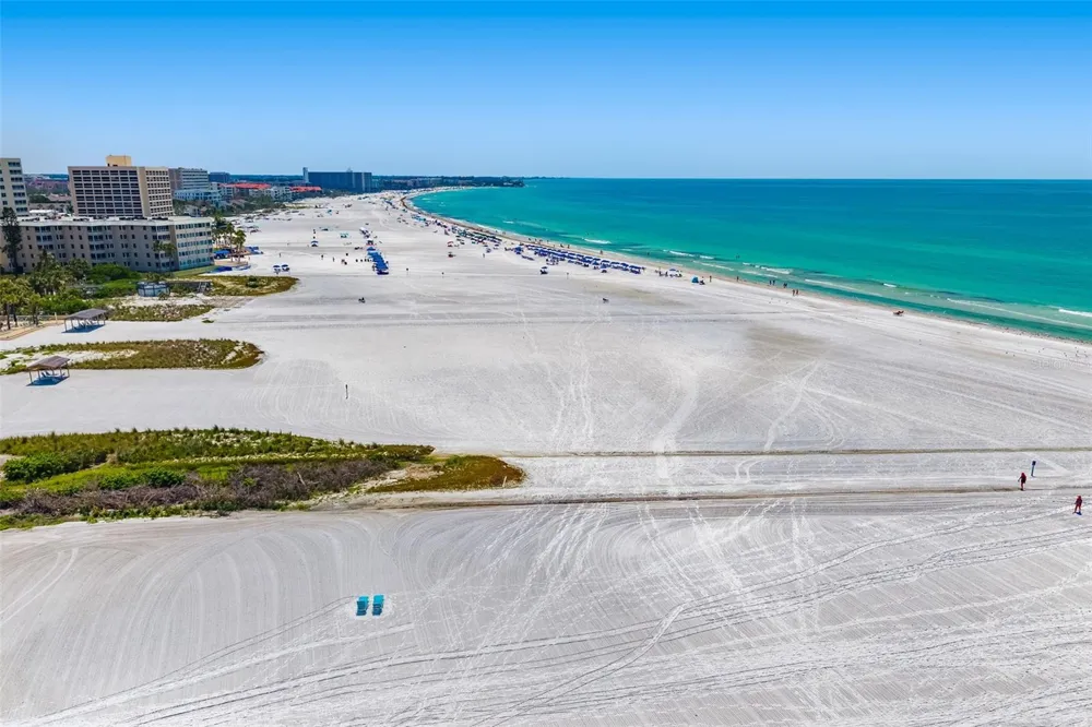 19 WHISPERING SANDS DRIVE #201 Sarasota, FL 34242