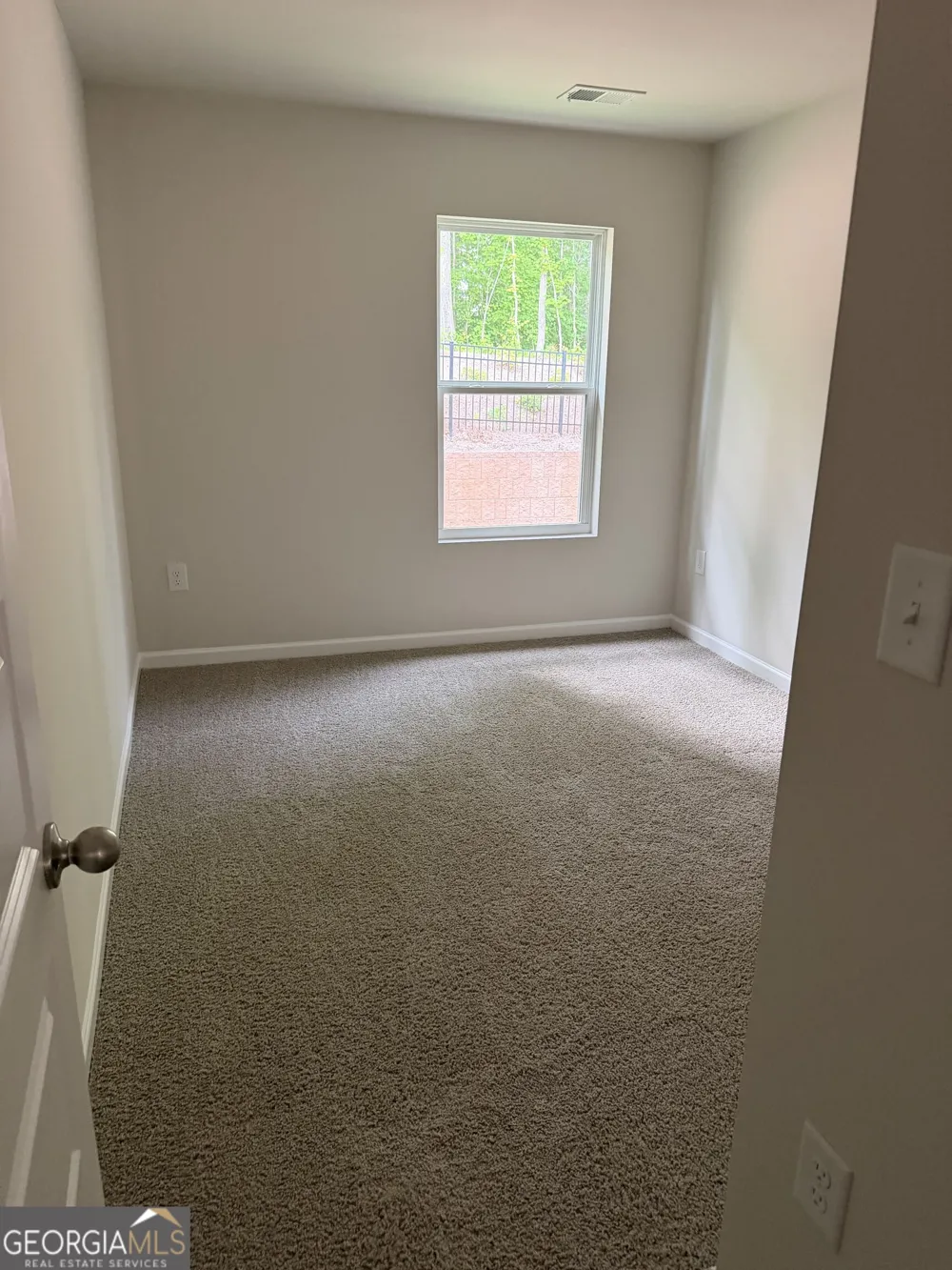 2064 Crossing RD Stone Mountain, GA 30088
