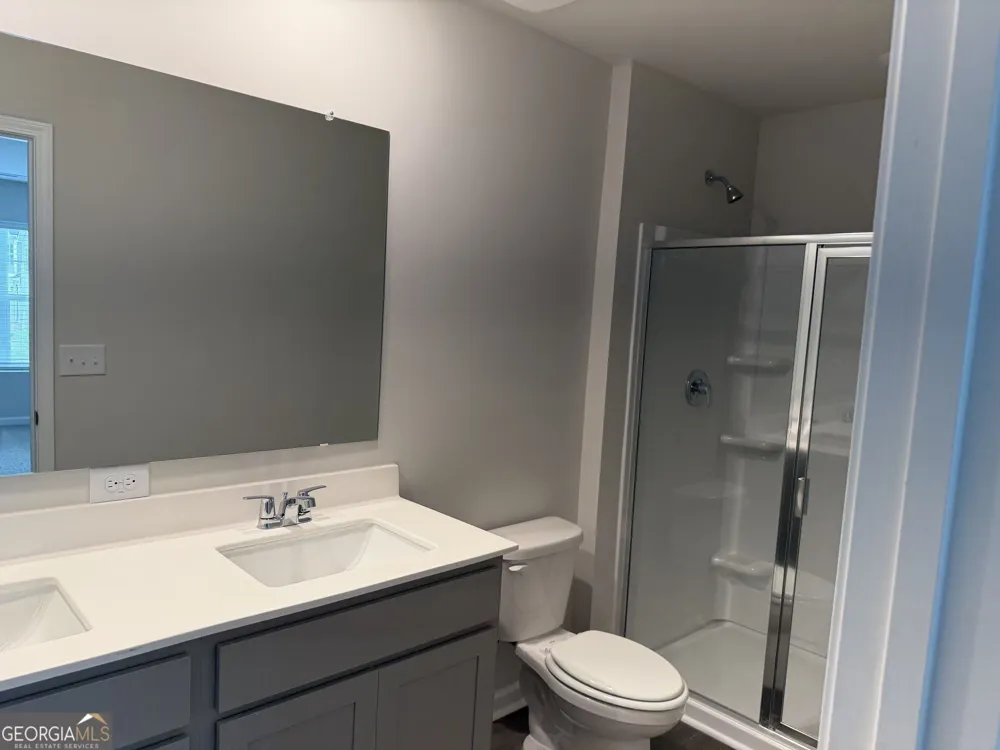 2064 Crossing RD Stone Mountain, GA 30088