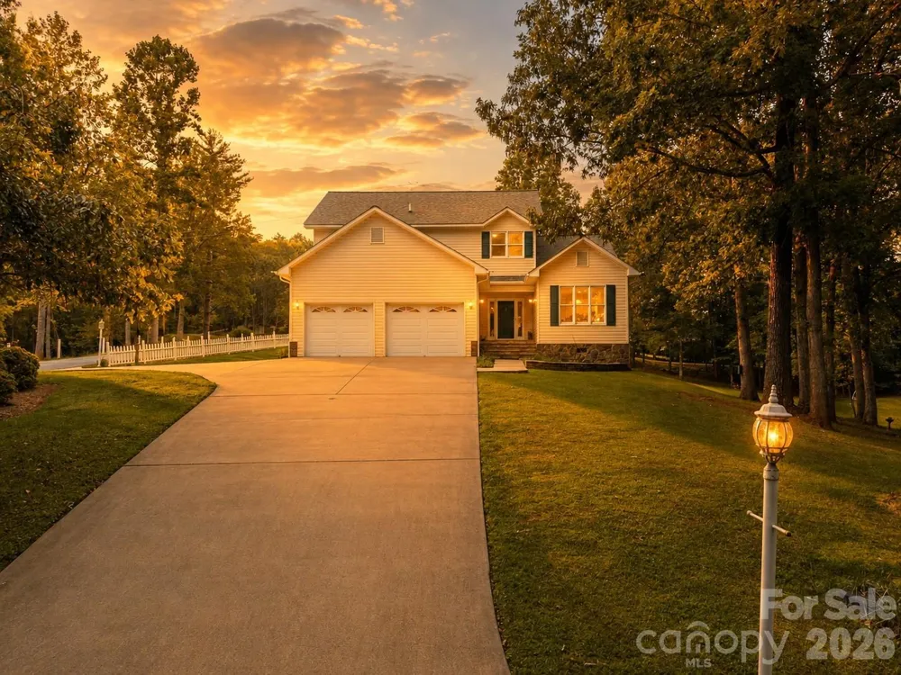 48 Main Trace Franklin, NC 28734