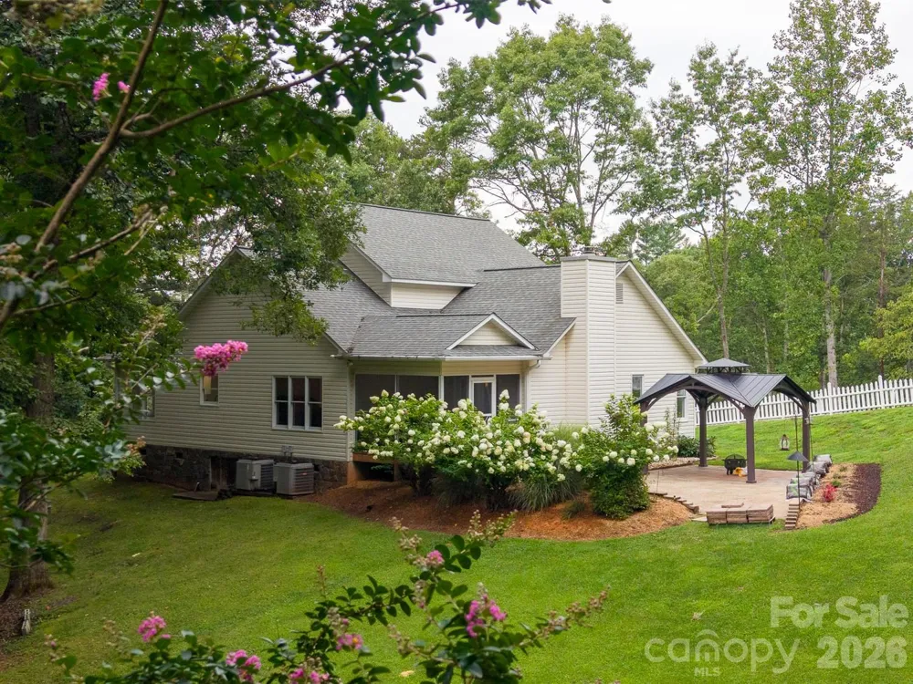 48 Main Trace Franklin, NC 28734