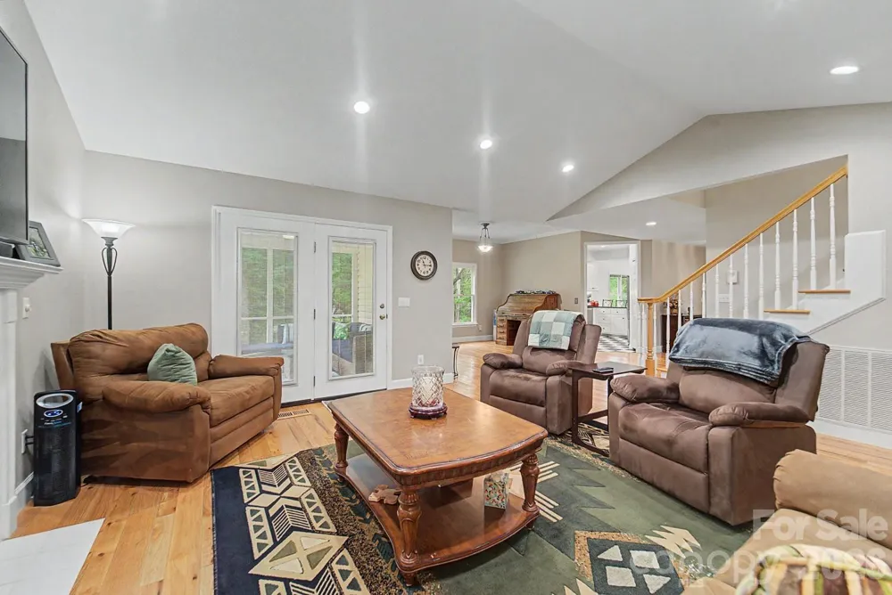 48 Main Trace Franklin, NC 28734