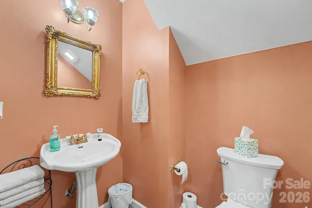48 Main Trace Franklin, NC 28734