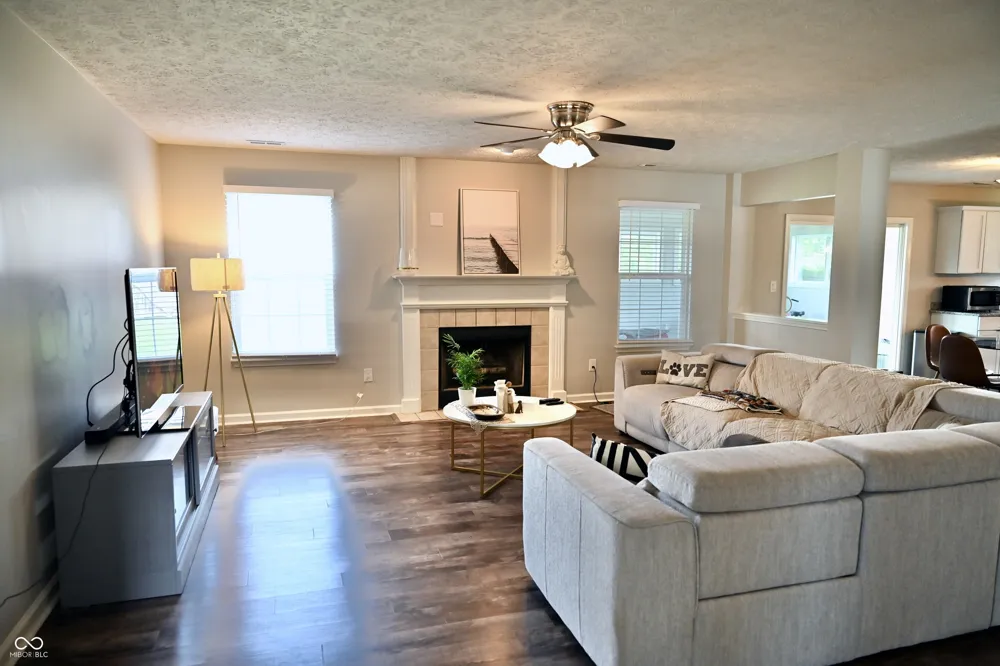 8330 Balmoral Lane Avon, IN 46123