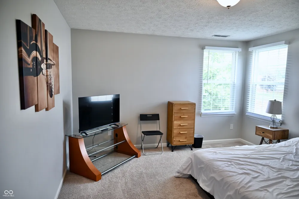 8330 Balmoral Lane Avon, IN 46123