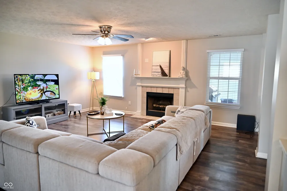 8330 Balmoral Lane Avon, IN 46123