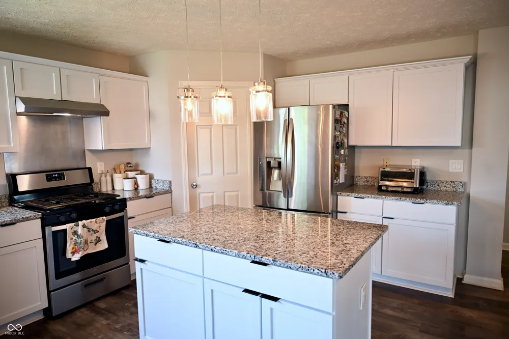 8330 Balmoral Lane Avon, IN 46123