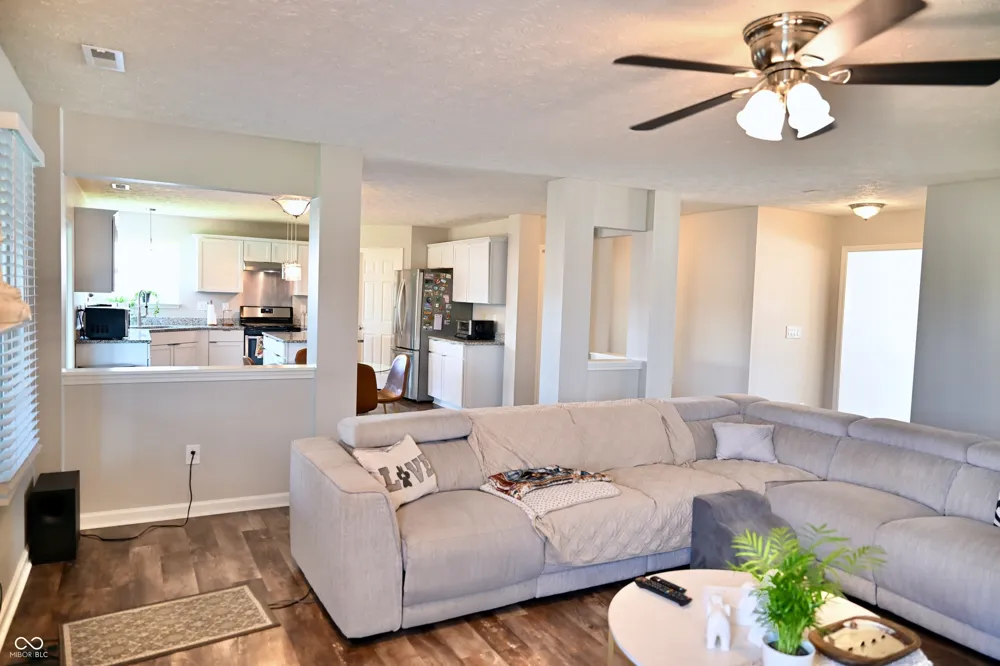 8330 Balmoral Lane Avon, IN 46123
