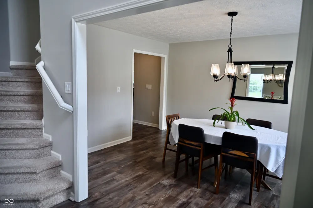 8330 Balmoral Lane Avon, IN 46123