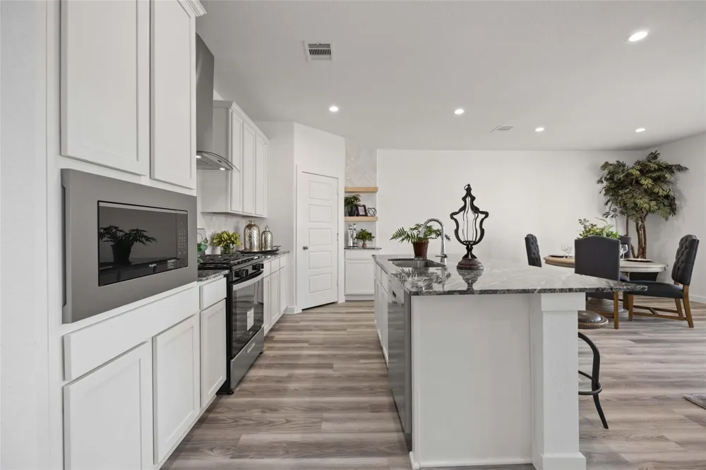 3241 Summercrisp Hollow Lane Pearland, TX 77581