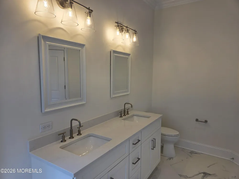 156 Eagle Way Eatontown, NJ 07724