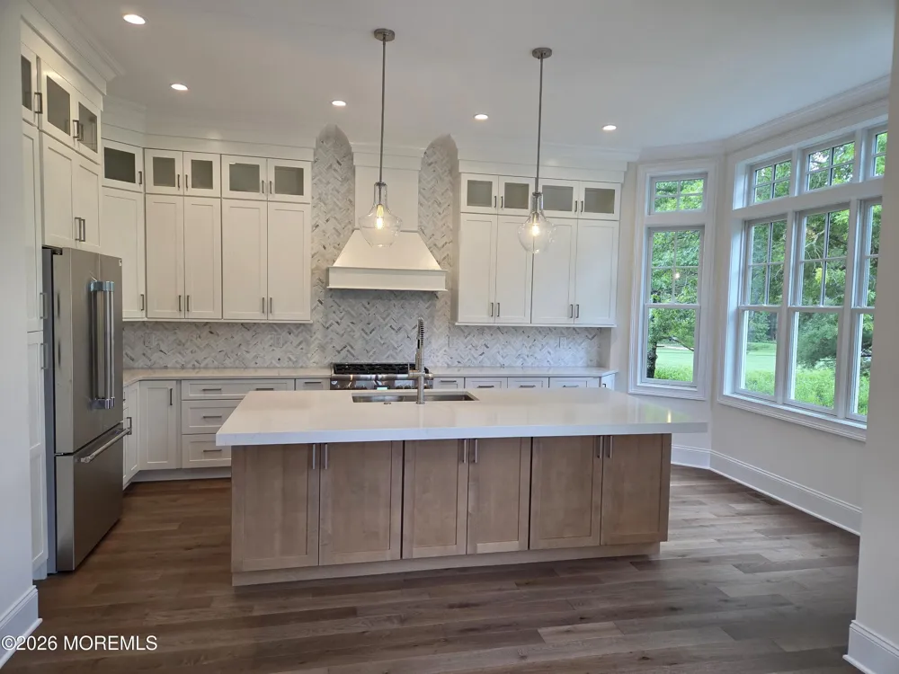 156 Eagle Way Eatontown, NJ 07724