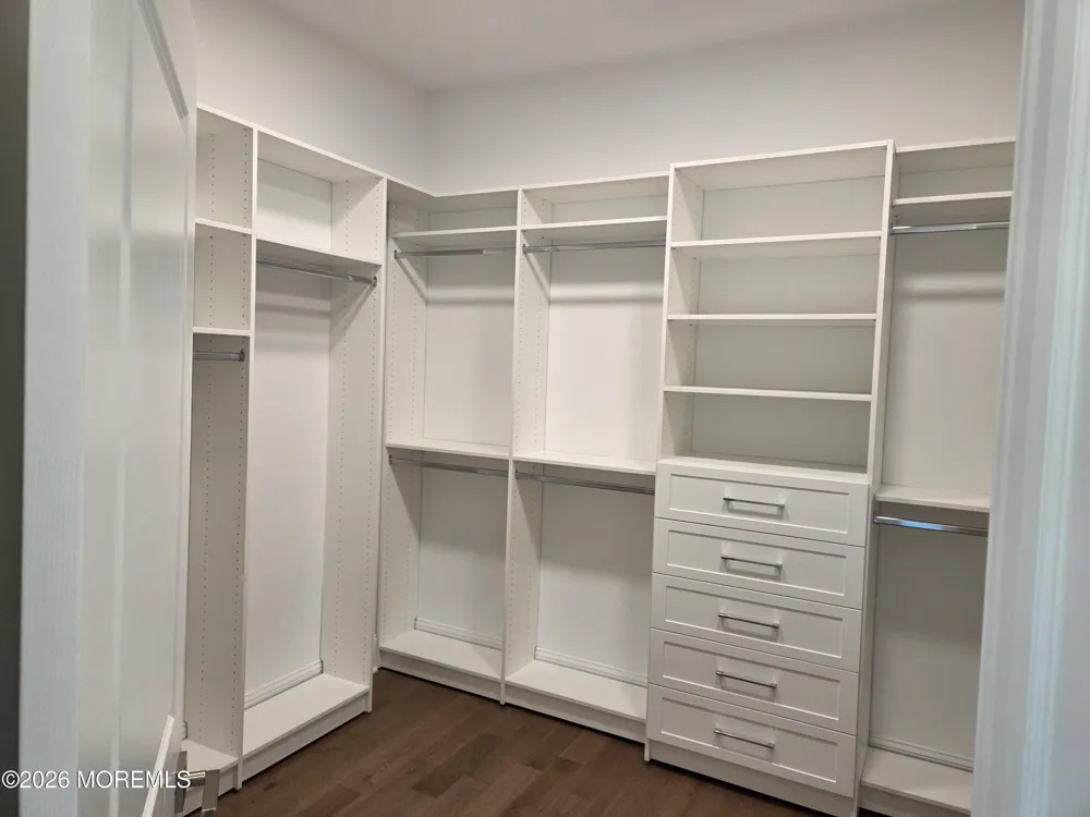 156 Eagle Way Eatontown, NJ 07724