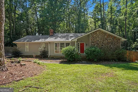 346 Buckingham DR SW