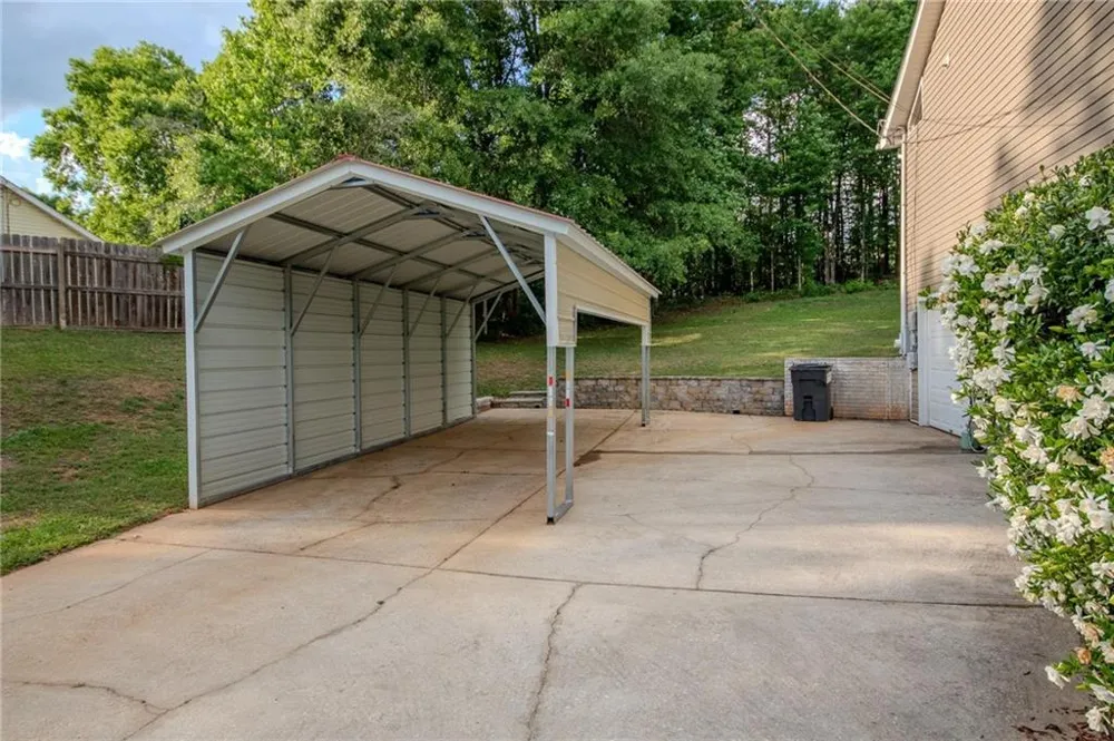 198 Brenda Ellen Drive Senoia, GA 30265