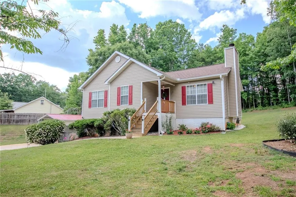 198 Brenda Ellen Drive Senoia, GA 30265