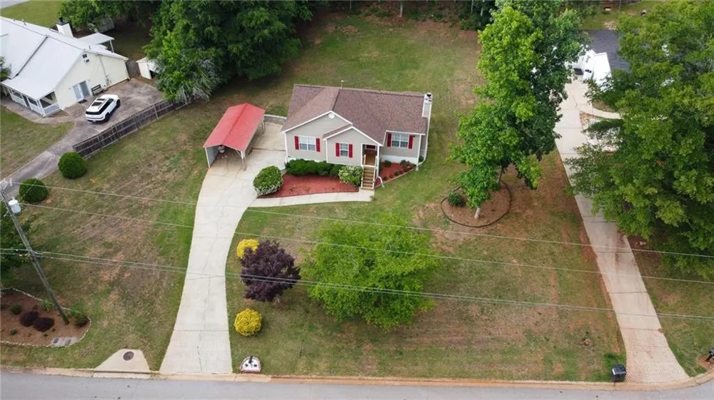 198 Brenda Ellen Drive Senoia, GA 30265