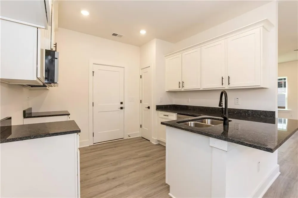 519 Creek Road Cornelia, GA 30531