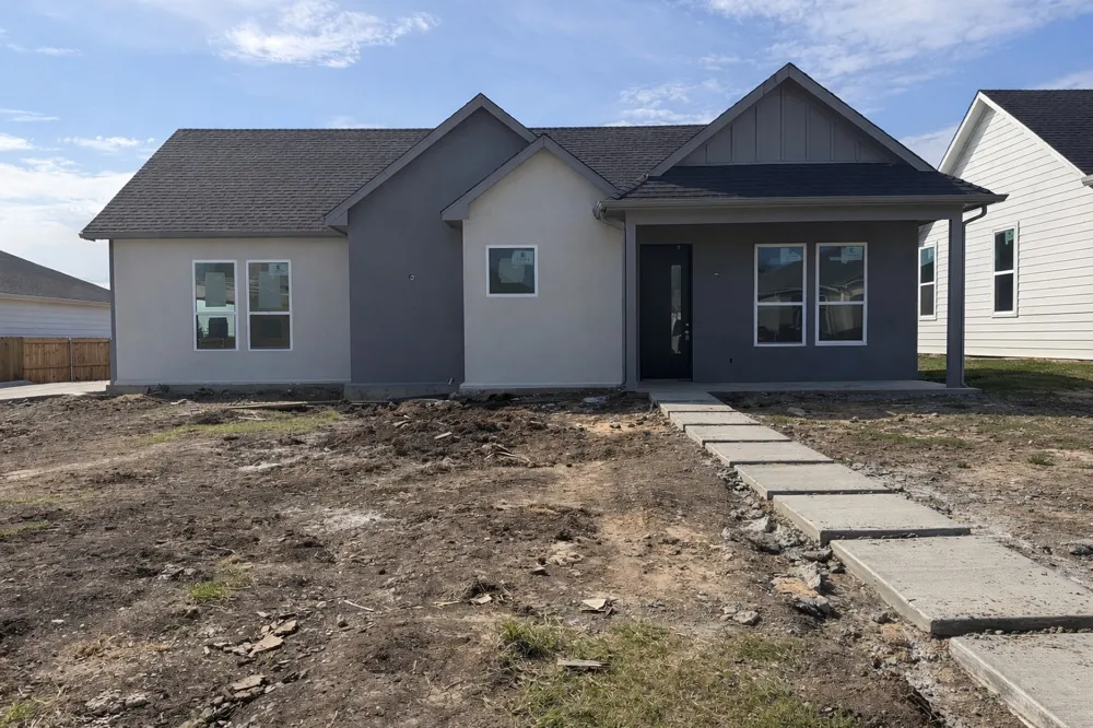 1206 Gannon Lane DeSoto, TX 75115