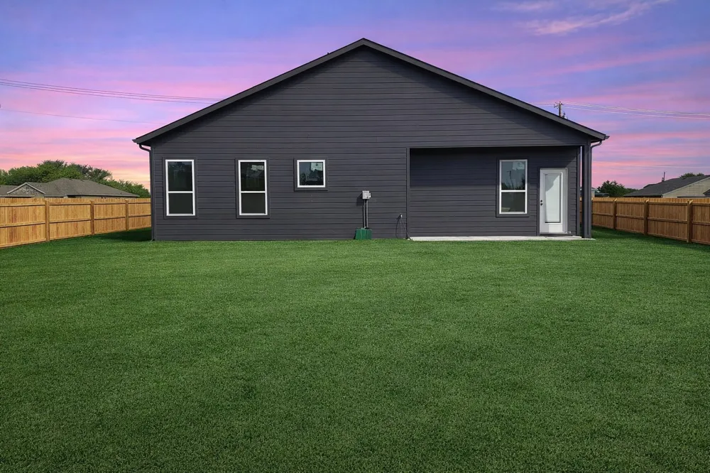 1126 Gannon Lane DeSoto, TX 75115