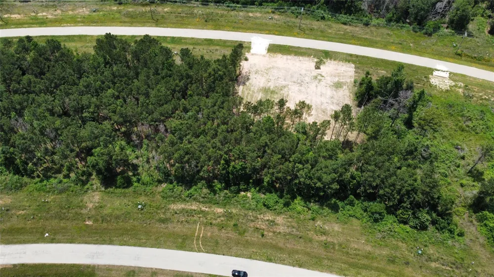8024 Road 5895 Cleveland, TX 77327