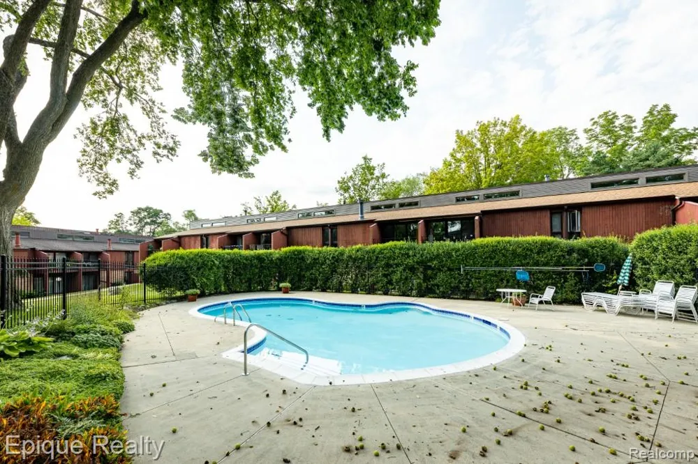 1803 Independence Boulevard Ann Arbor City, MI 48104