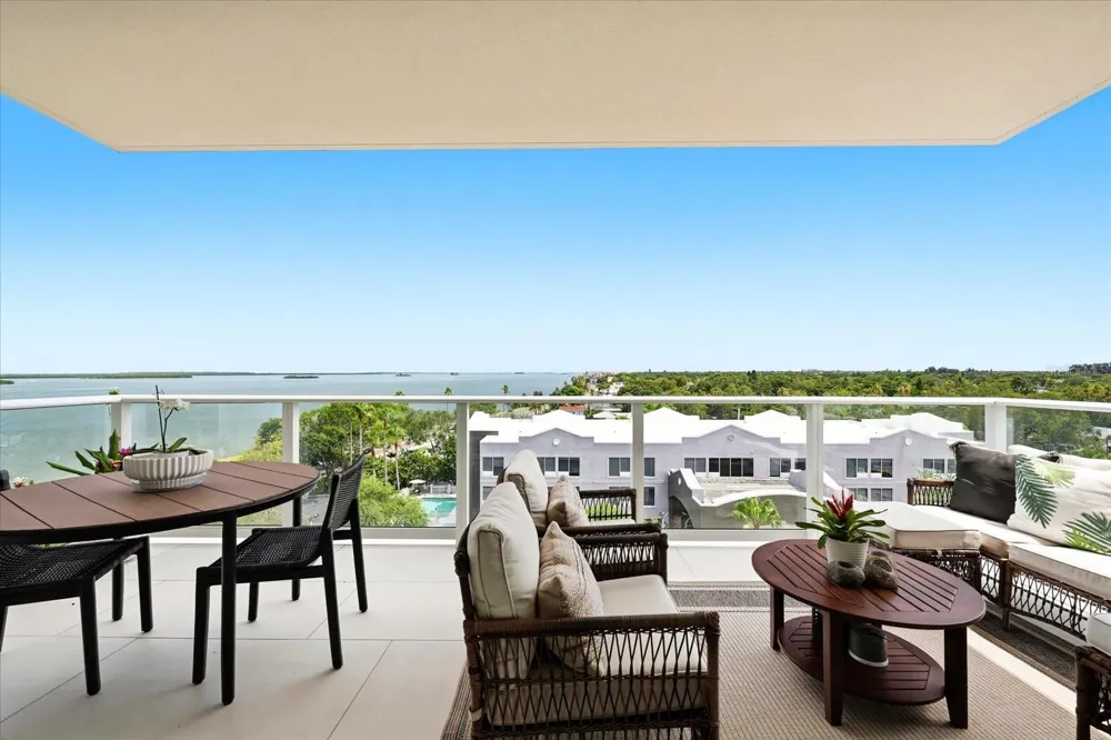 1020 SUNSET POINT ROAD #601 Clearwater, FL 33755