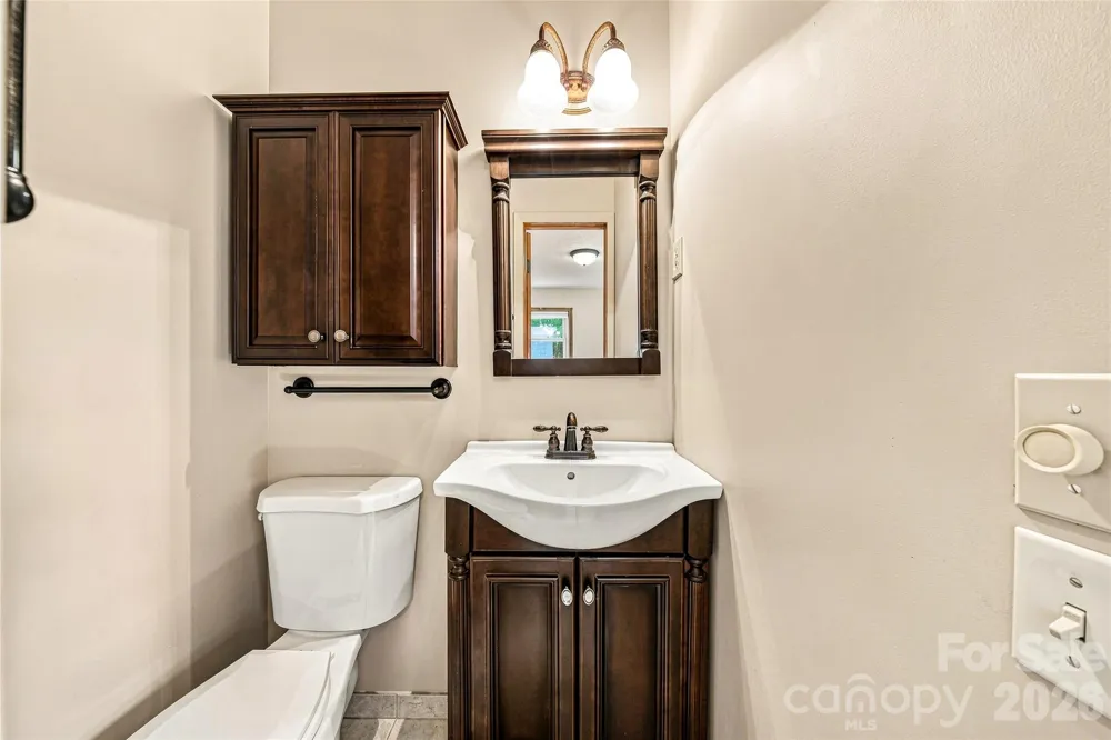 708 Loop Road Hendersonville, NC 28792