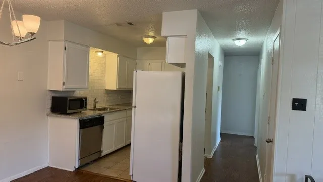 6603 Central Avenue North Richland Hills, TX 76182