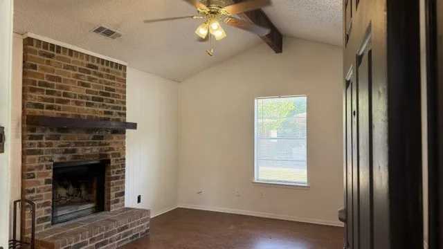 6603 Central Avenue North Richland Hills, TX 76182