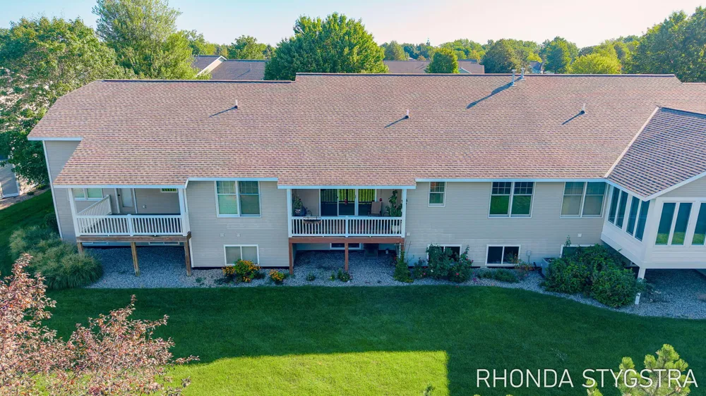 4732 Charleston Court Holland, MI 49423