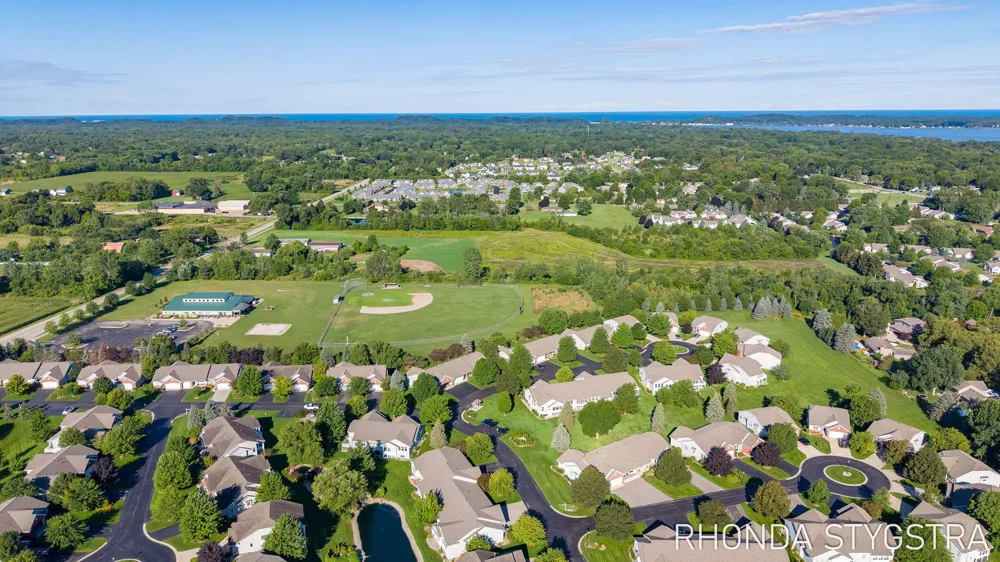 4732 Charleston Court Holland, MI 49423