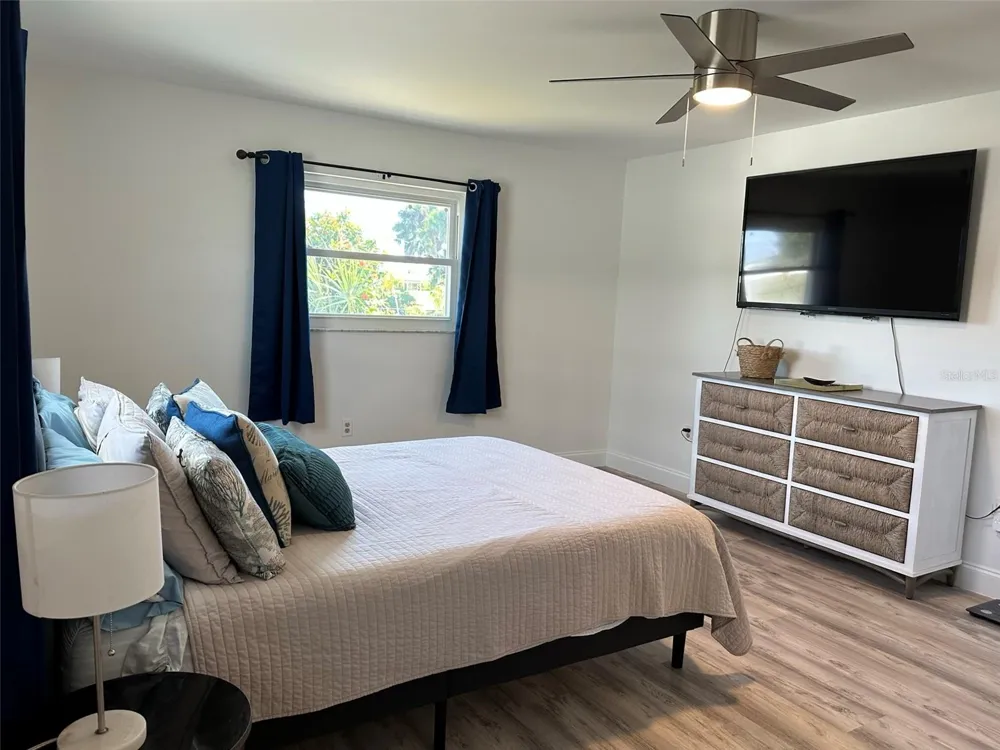45 OAKLAND HILLS COURT Rotonda West, FL 33947