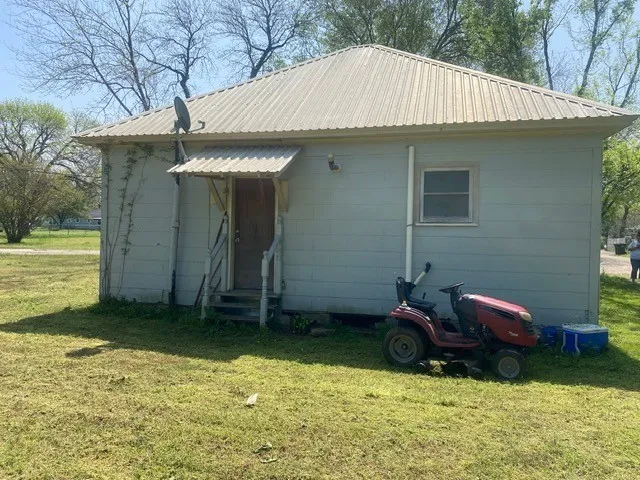 614 2nd Street Kerens, TX 75144