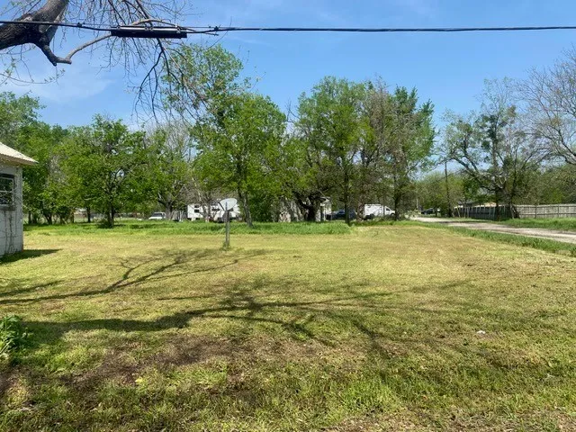 614 2nd Street Kerens, TX 75144